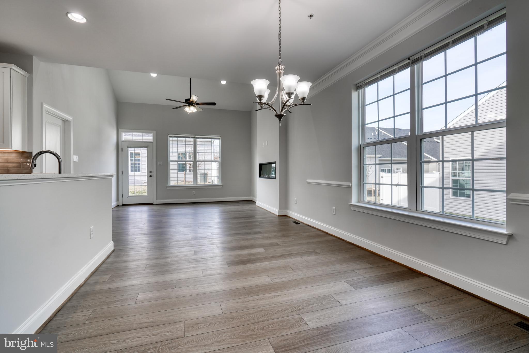 8615 Hines Circle Laurel, MD 20723 - Photo 8 of 68