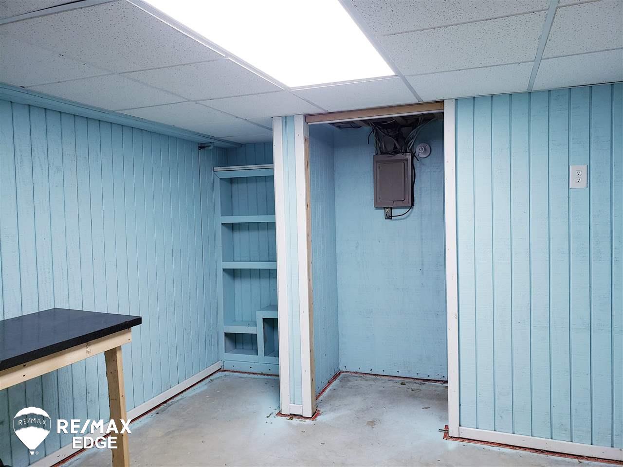 4073 North Genesee Road Flint, MI 48506 - Photo 28 of 31 50045383-27.JPG