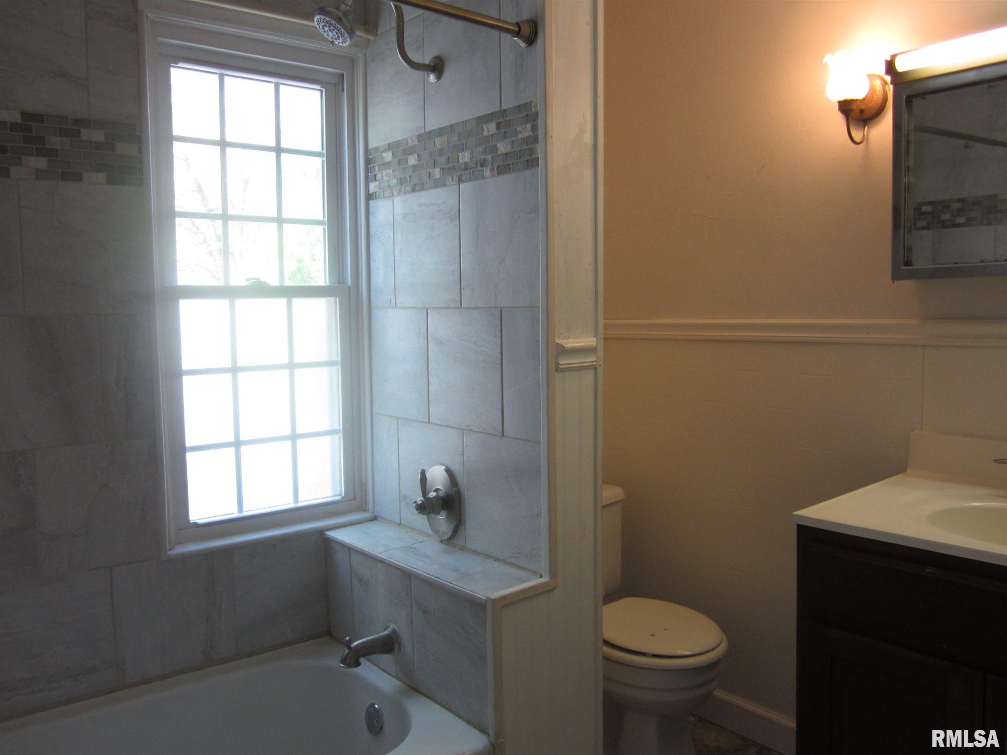 1117 West Edwards Street Springfield, IL 62704 - Photo 25 of 30 Gallery Image 25