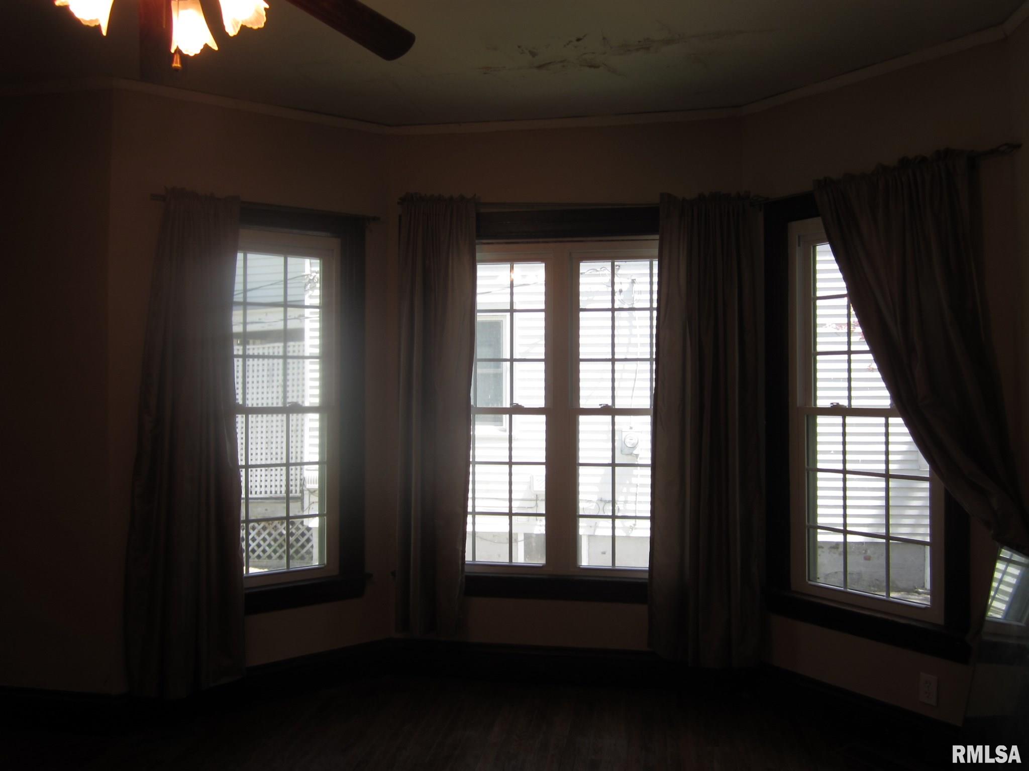 1117 West Edwards Street Springfield, IL 62704 - Photo 5 of 30 Gallery Image 5