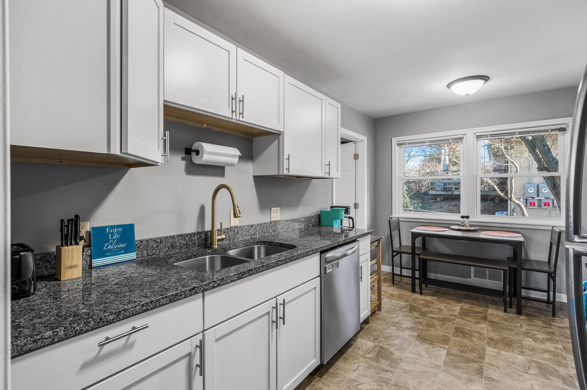 248 Ruth Street North St. Paul, MN 55119 - Photo 13 of 54