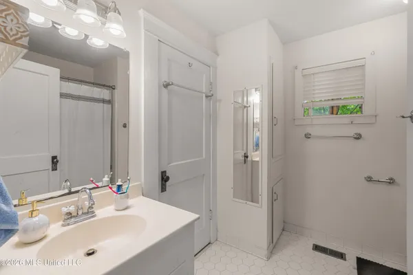 $299,500 | 608 Concart Street, Hattiesburg, MS 39401