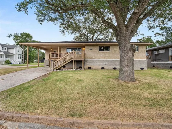 $185,000 | 4315 Pleasant Drive, Lake Charles, LA 70605