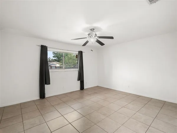 $185,000 | 4315 Pleasant Drive, Lake Charles, LA 70605