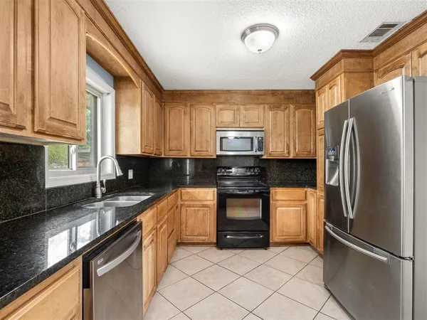 $185,000 | 4315 Pleasant Drive, Lake Charles, LA 70605