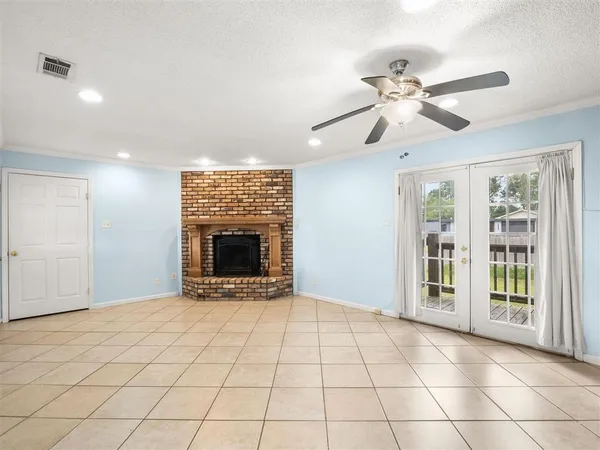 $185,000 | 4315 Pleasant Drive, Lake Charles, LA 70605