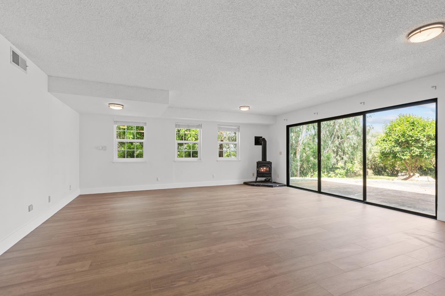 8310 Crotty Way Valley Springs, CA 95252 - Photo 35 of 61