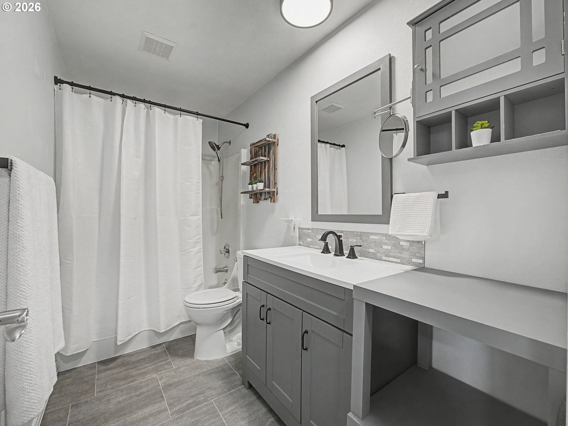 7919 Southeast Clackamas Road Milwaukie, OR 97267 - Photo 15 of 19