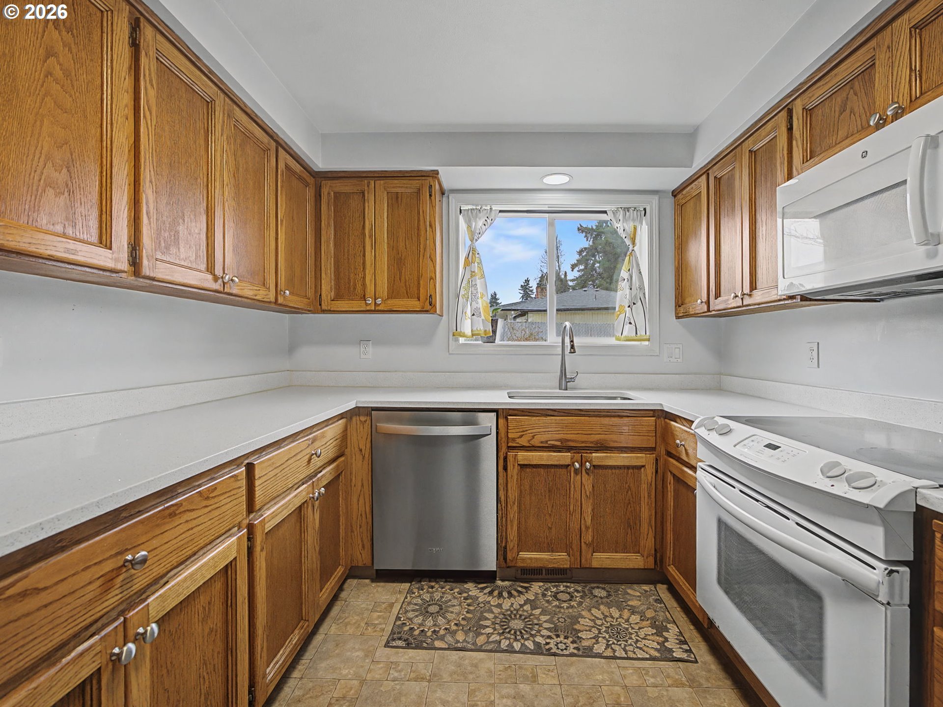 7919 Southeast Clackamas Road Milwaukie, OR 97267 - Photo 8 of 19