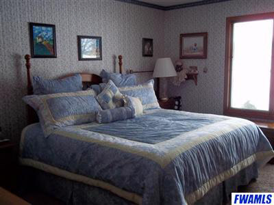 1770 North River Road West Albion, IN 46701 - Photo 17 of 24 Gallery Image 17