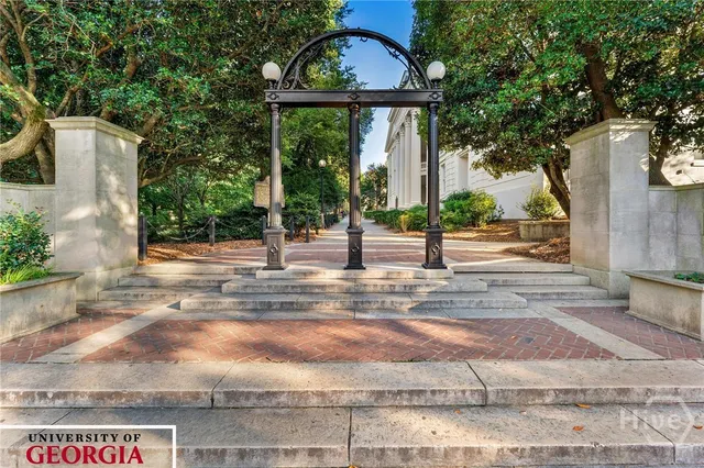 $424,900 | 1600 Whit Davis Road, Athens, GA 30605