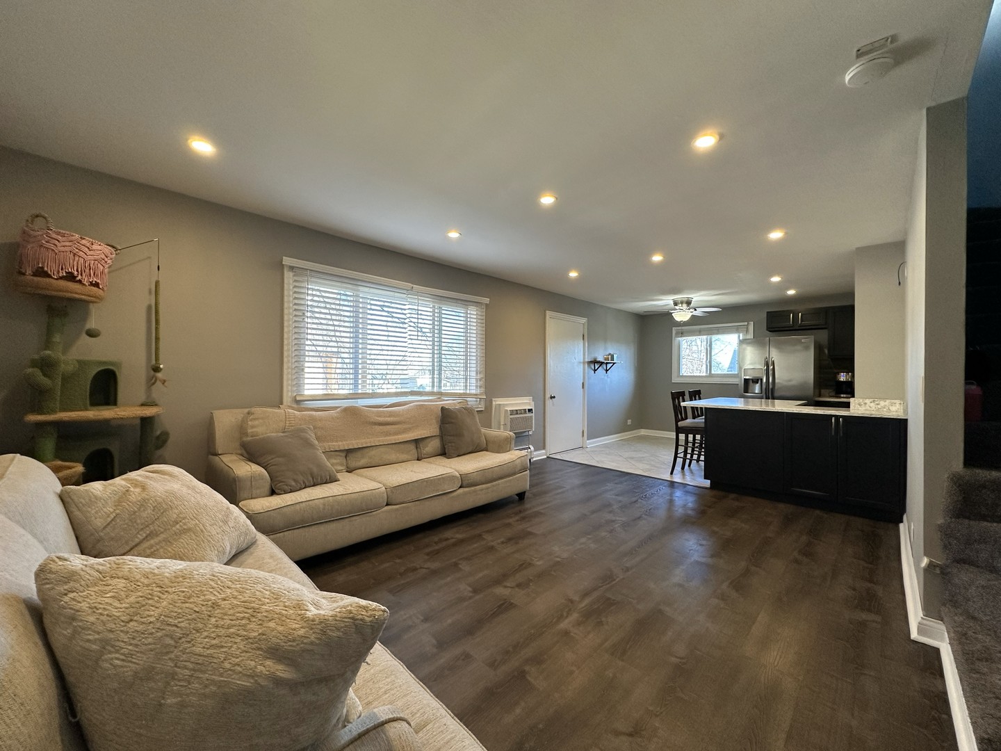2408 West Algonquin Road, Unit 3 Rolling Meadows, IL 60008 - Photo 2 of 21 Gallery Image 2