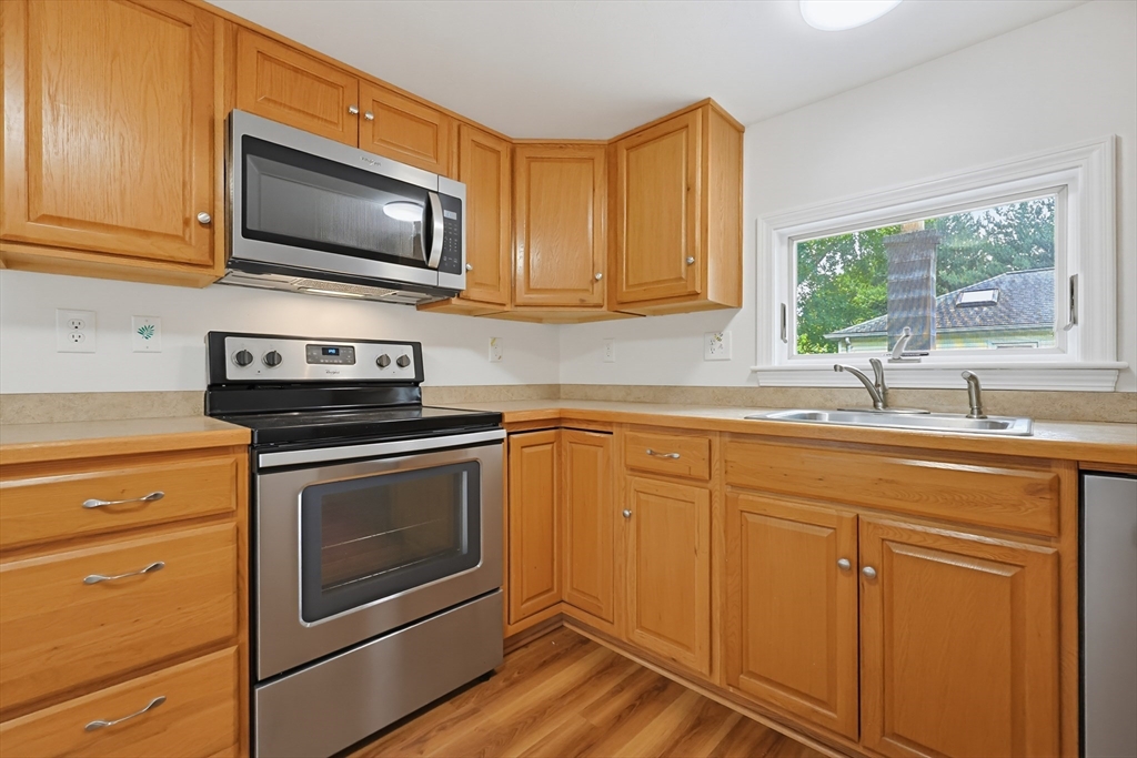 17 Church Court, Unit 2 Ashland, MA 01721 - Photo 6 of 30