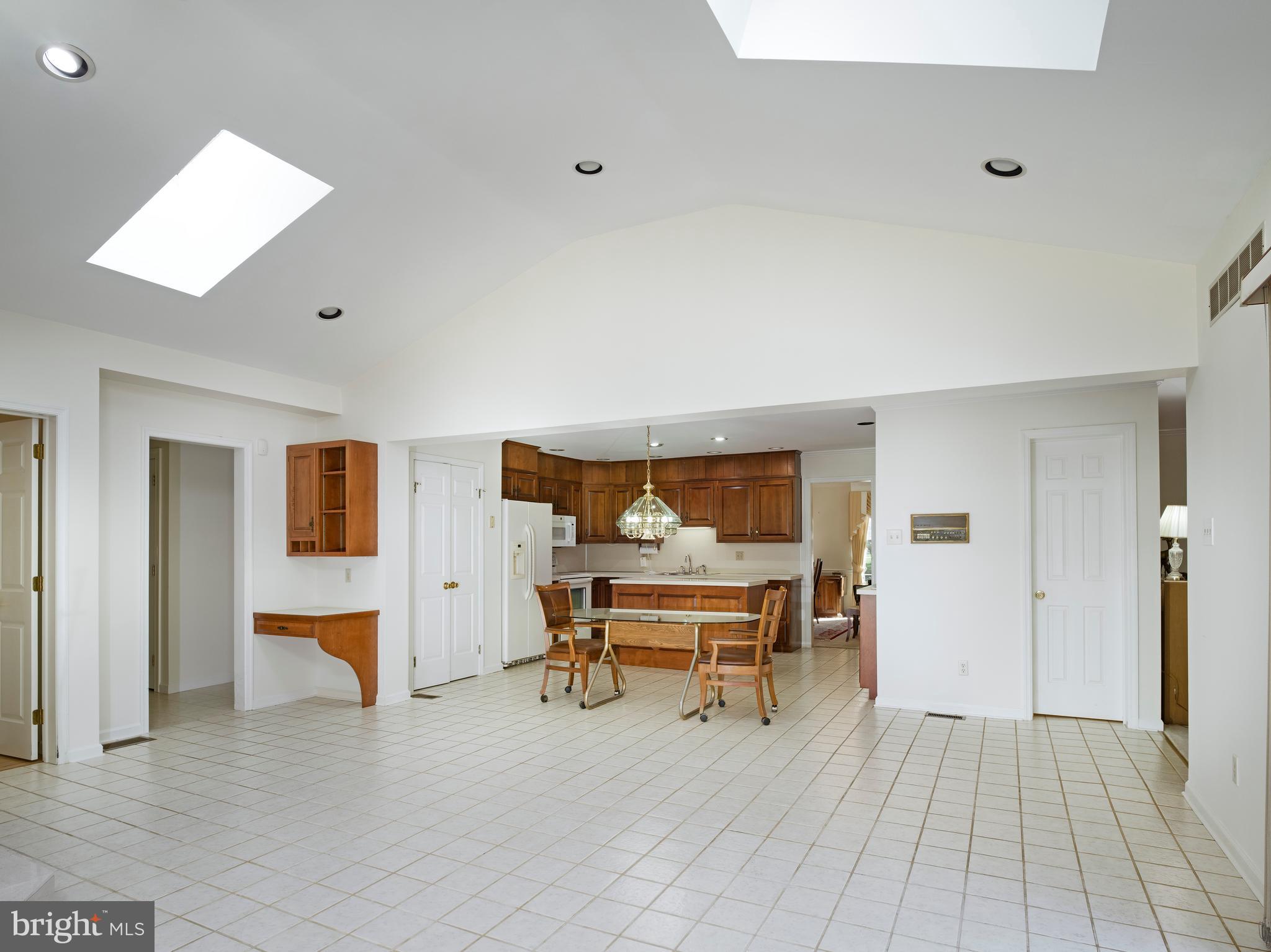 263 Lafayette Lane Chesterbrook, PA 19087 - Photo 13 of 46 Gallery Image 13