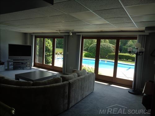 4612 Rivers Edge Drive Troy, MI 48098 - Photo 33 of 42 Gallery Image 33