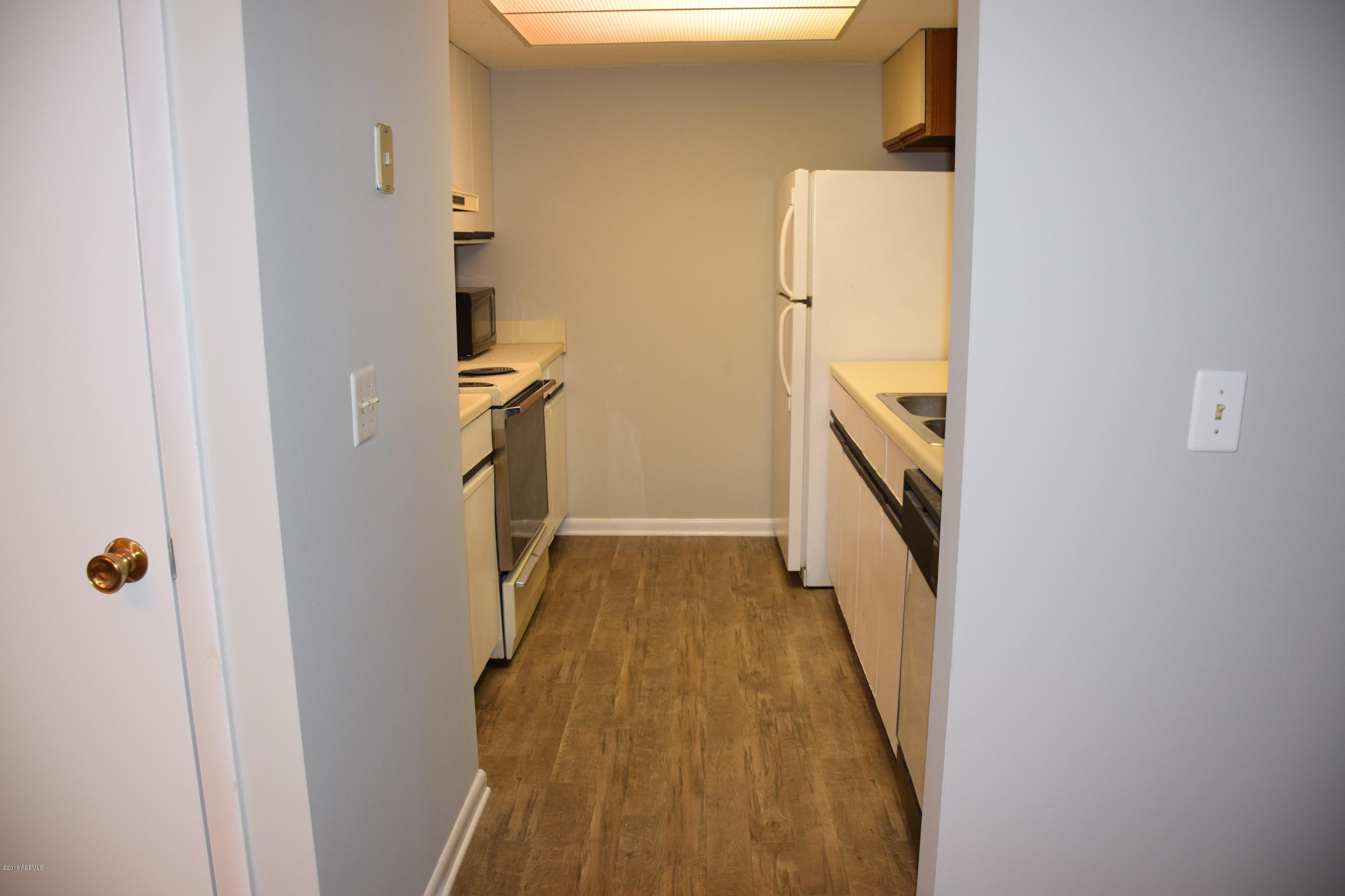 900 State Rd S-7-297, Unit H6 Beaufort, SC 29902 - Photo 2 of 11 DSC_0012