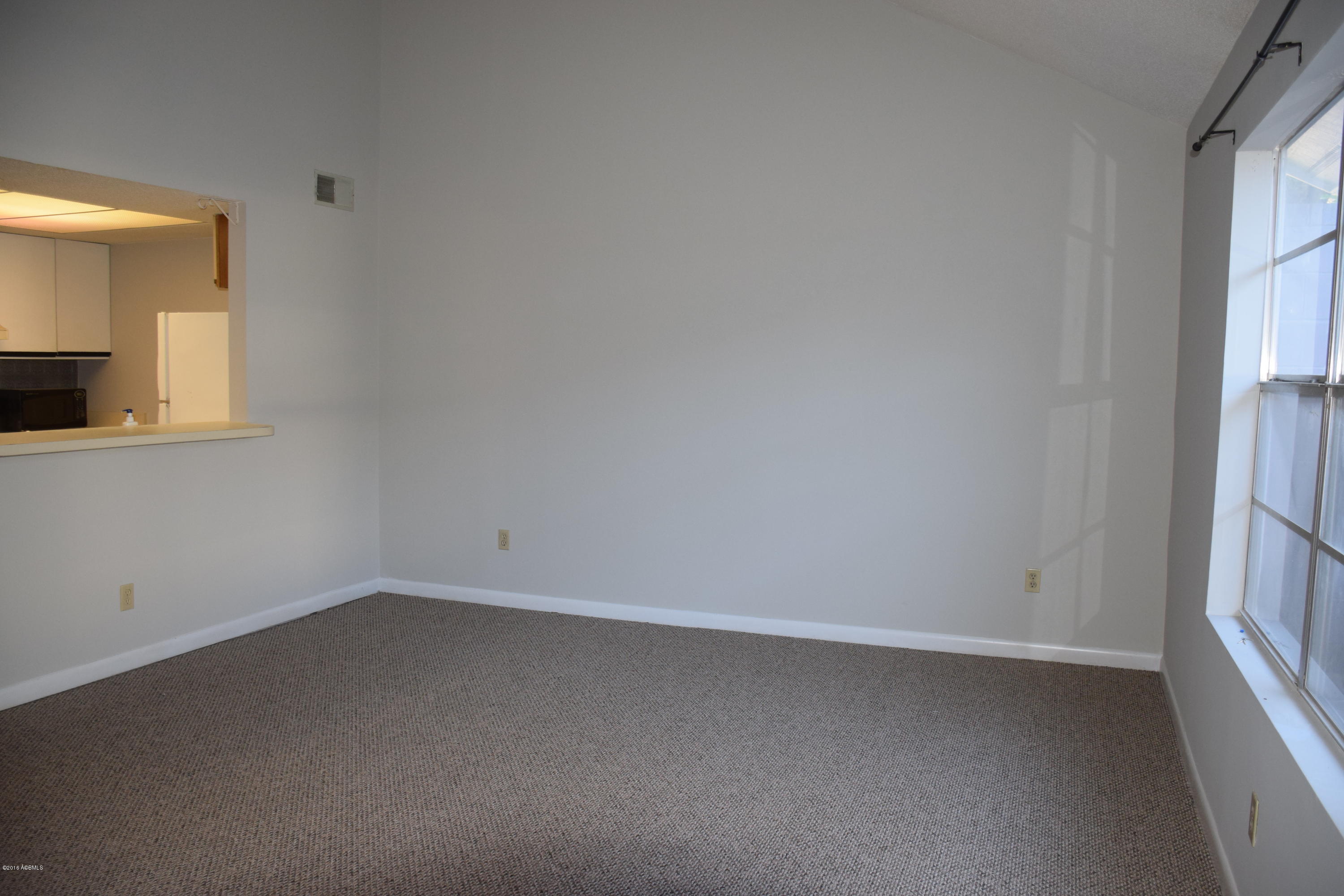 900 State Rd S-7-297, Unit H6 Beaufort, SC 29902 - Photo 3 of 11 DSC_0003