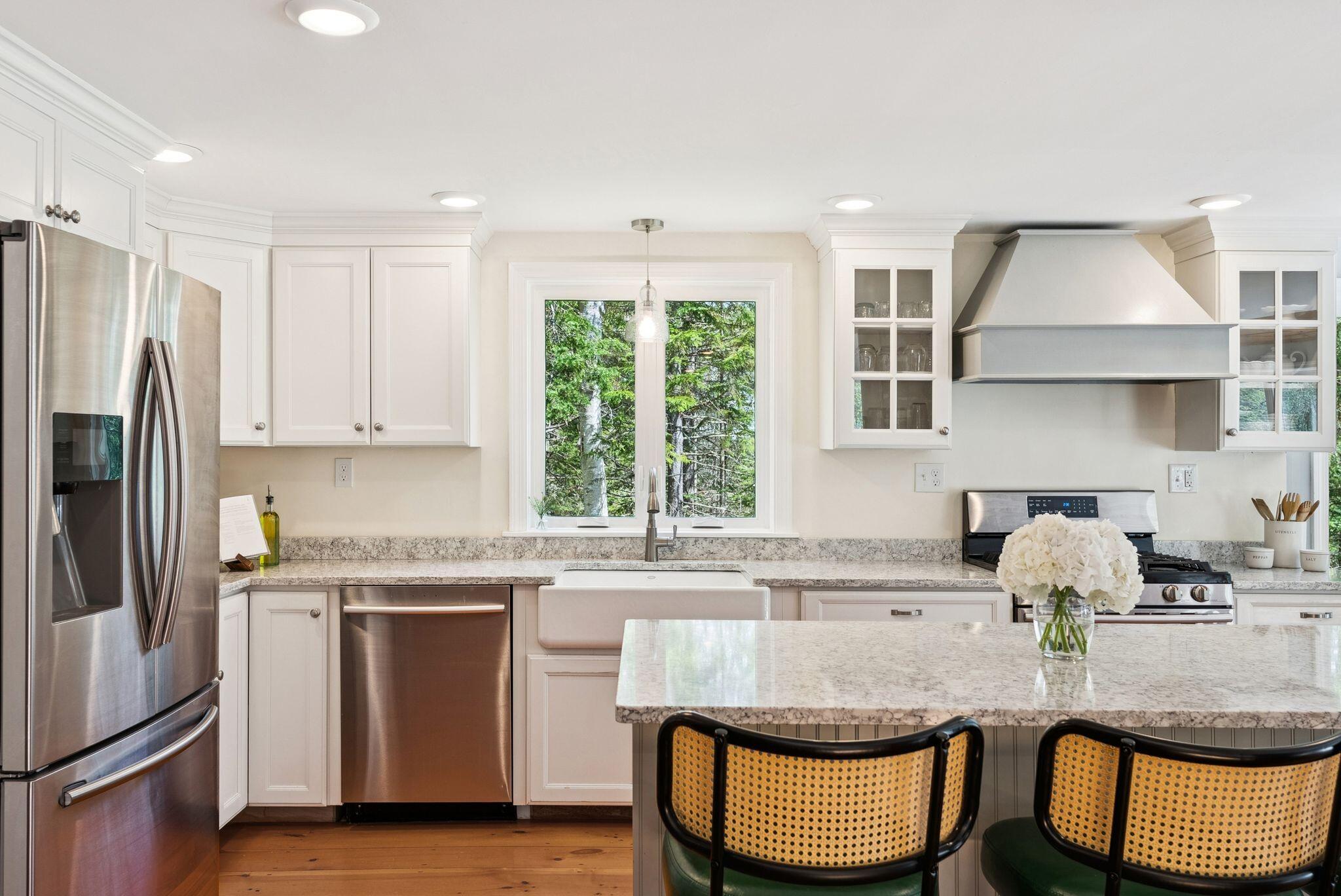 14 Oakridge Road Brunswick, ME 04011 - Photo 16 of 43 Kitchen
