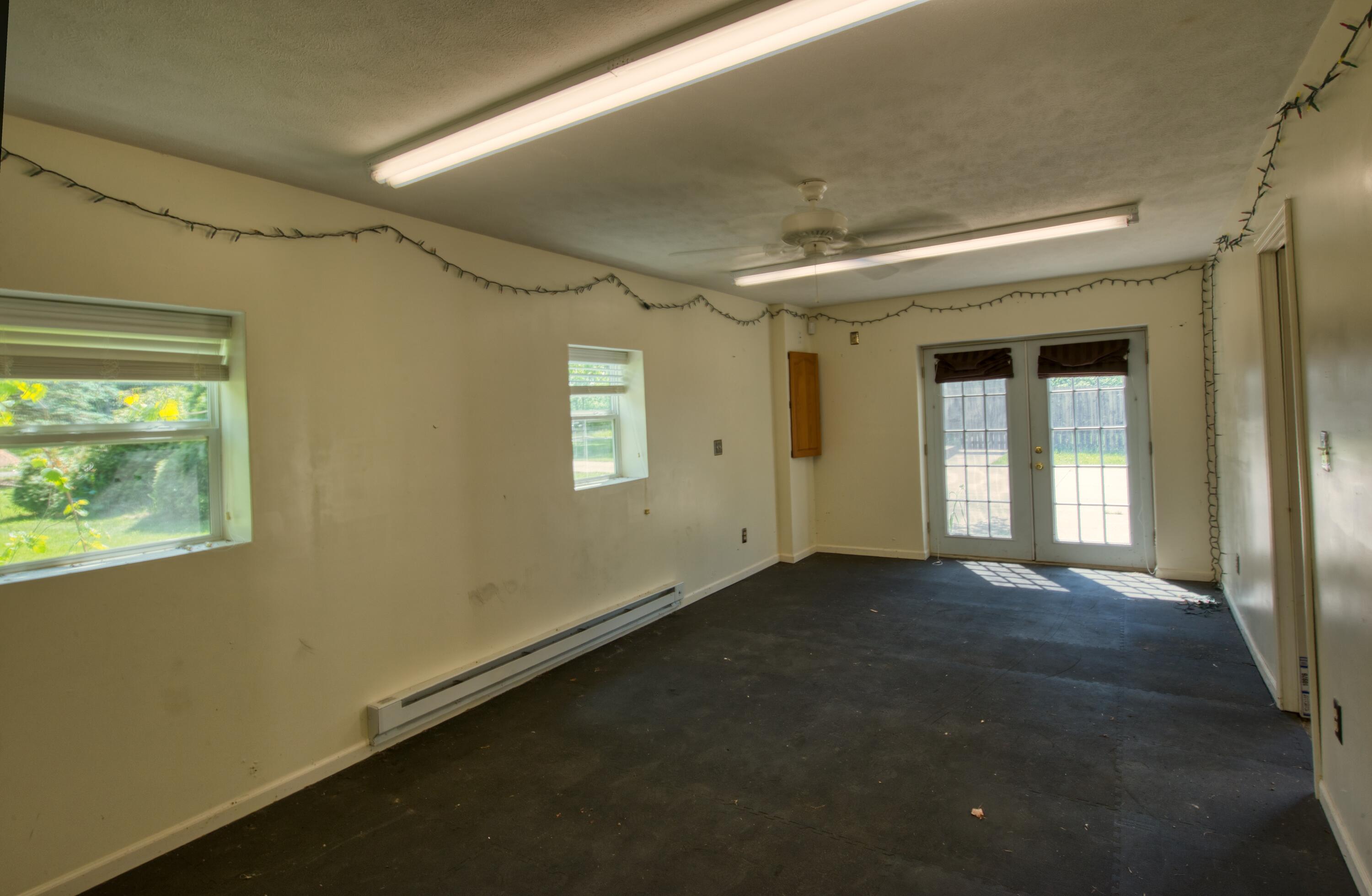 33212 Redfield Street Niles, MI 49120 - Photo 26 of 39 REDFIELD_DSC9196