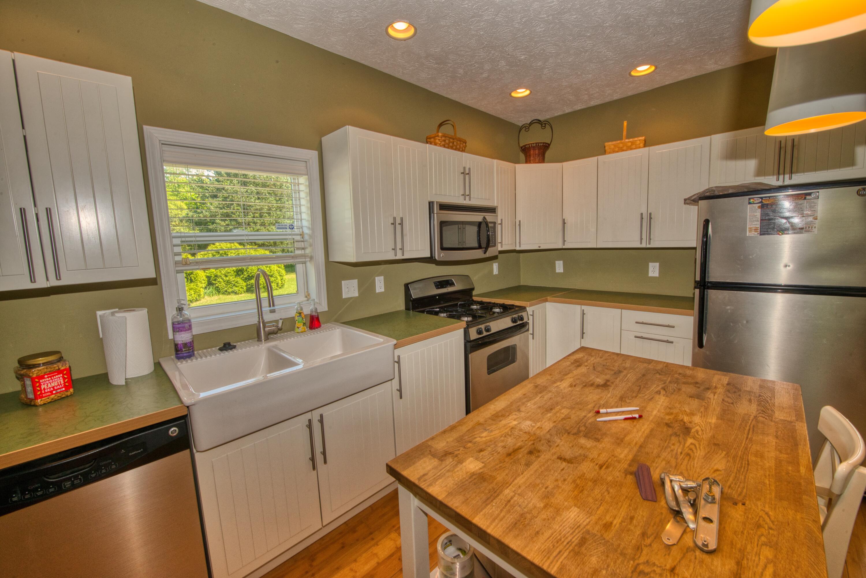 33212 Redfield Street Niles, MI 49120 - Photo 5 of 39 REDFIELD_DSC9116