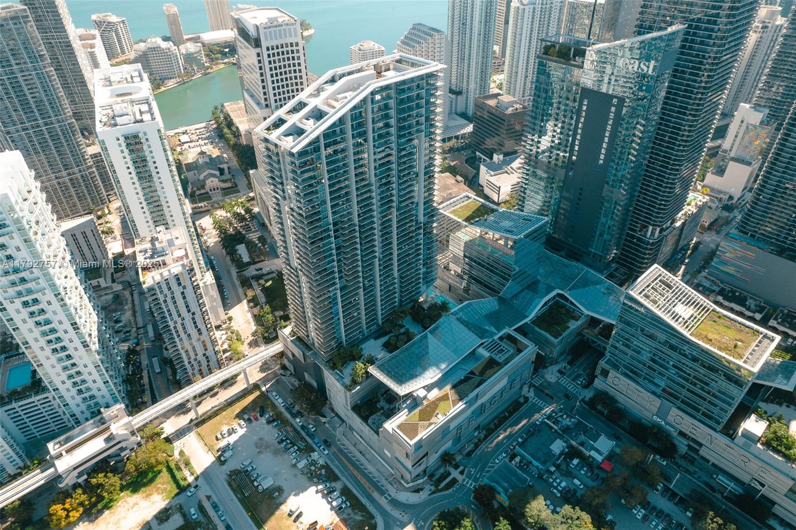 68 Southeast 6th Street, Unit 1204 Miami, FL 33131 - Photo 32 of 48 a bird view of buildings