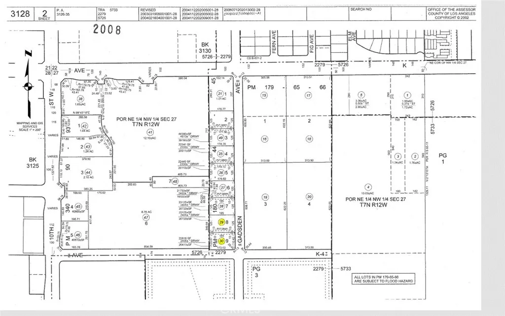 4 Gadsden Lancaster, CA 93534 - Photo 3 of 4 a picture of a bathroom with a picture of a picture