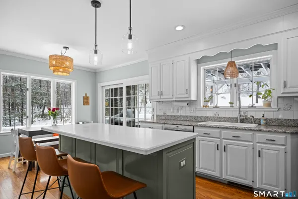$849,900 | 117 North Saddle Ridge, Simsbury, CT 06092