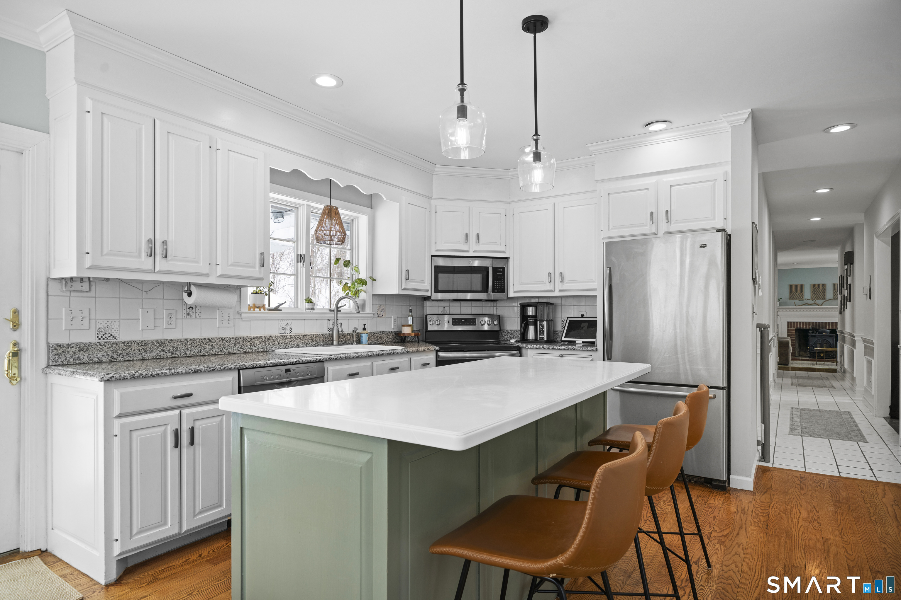 117 North Saddle Ridge Simsbury, CT 06092 - Photo 13 of 46