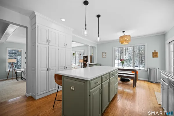 $849,900 | 117 North Saddle Ridge, Simsbury, CT 06092