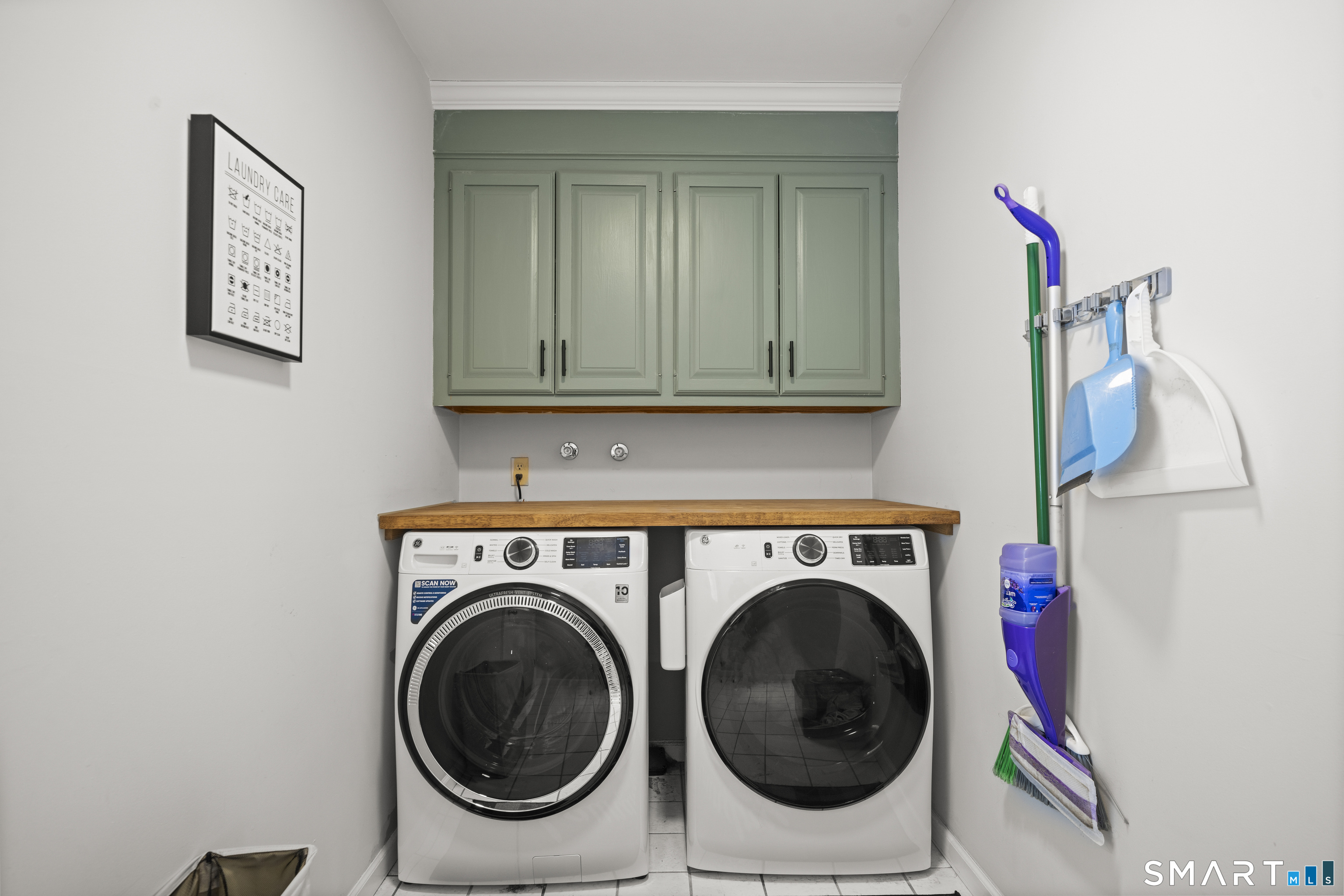 117 North Saddle Ridge Simsbury, CT 06092 - Photo 20 of 46