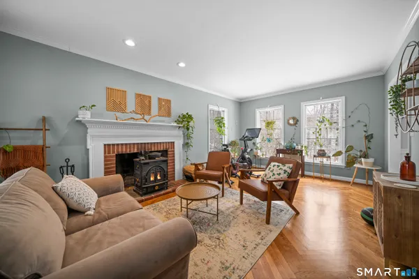 $849,900 | 117 North Saddle Ridge, Simsbury, CT 06092