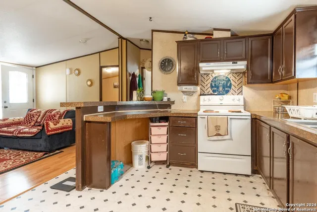 $1,750 | 22300 Highway 123, Seguin, TX 78155