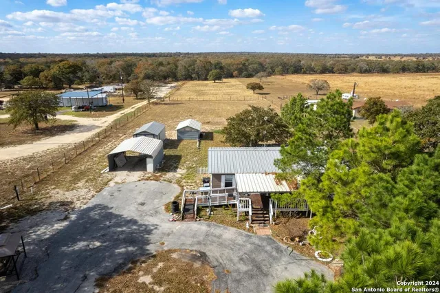 $1,750 | 22300 Highway 123, Seguin, TX 78155