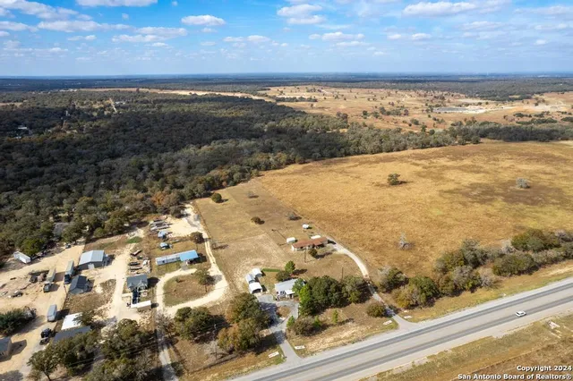 $1,750 | 22300 Highway 123, Seguin, TX 78155
