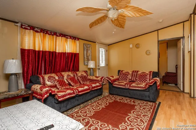 $1,750 | 22300 Highway 123, Seguin, TX 78155