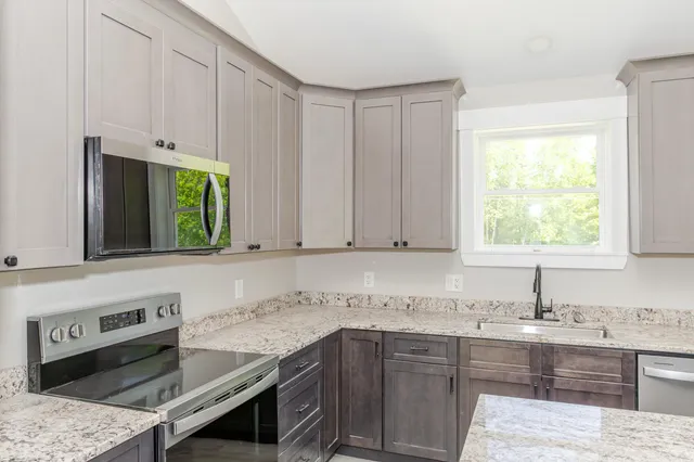 $365,000 | 44 Bailey Hill Road, Cambridge, ME 04923