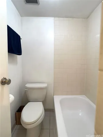 $2,100 | 98-450 Koauka Loop, Unit 201, Aiea, HI 96701