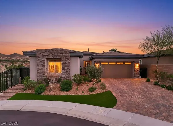 $5,000 | 5 Reflection Cove Drive, Henderson, NV 89011