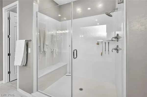 $5,000 | 5 Reflection Cove Drive, Henderson, NV 89011