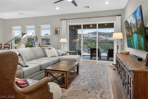 $5,000 | 5 Reflection Cove Drive, Henderson, NV 89011