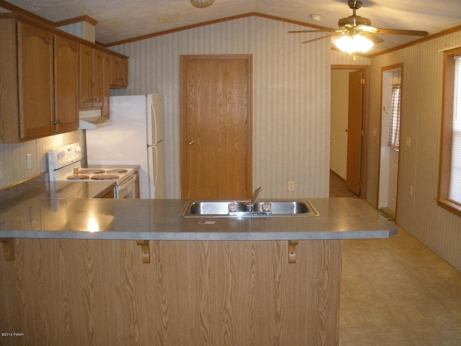 8 Warrings Road Honesdale, PA 18431 - Photo 5 of 18