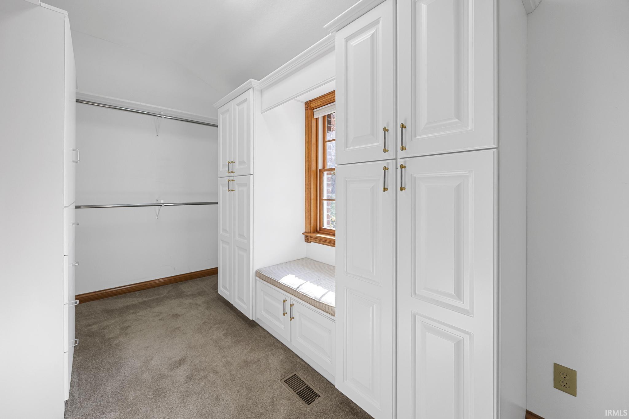 425 West Schuetter Road Jasper, IN 47546 - Photo 15 of 36