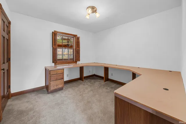 $789,000 | 425 West Schuetter Road, Jasper, IN 47546