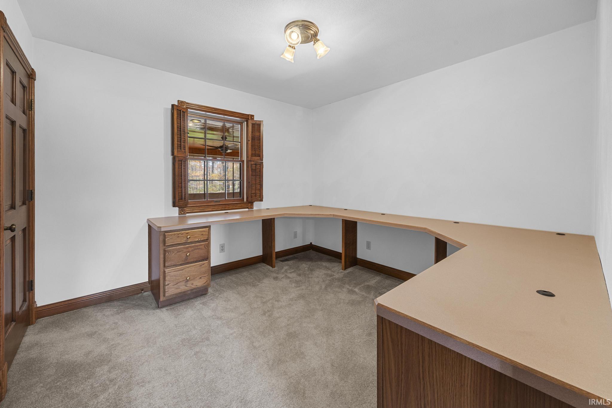 425 West Schuetter Road Jasper, IN 47546 - Photo 20 of 36