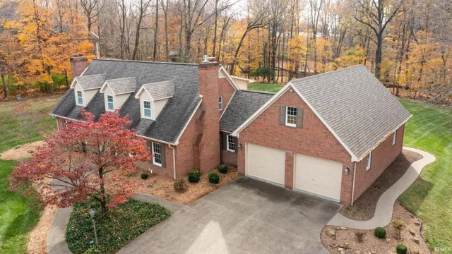 $789,000 | 425 West Schuetter Road, Jasper, IN 47546