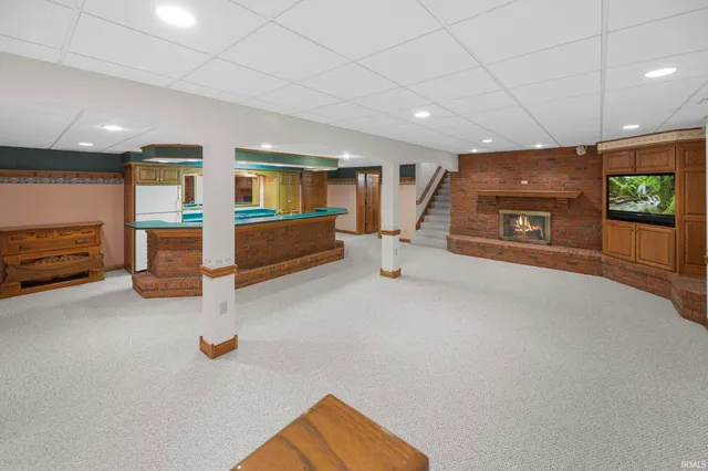 $789,000 | 425 West Schuetter Road, Jasper, IN 47546