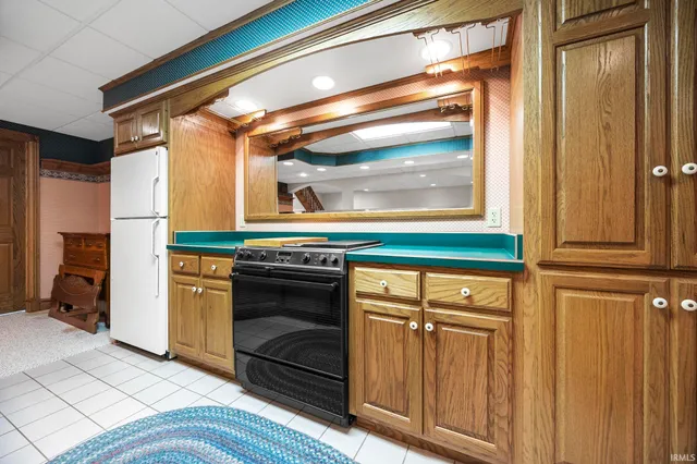 $789,000 | 425 West Schuetter Road, Jasper, IN 47546