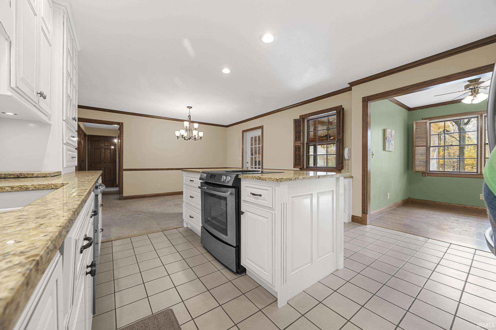 425 West Schuetter Road Jasper, IN 47546 - Photo 7 of 36