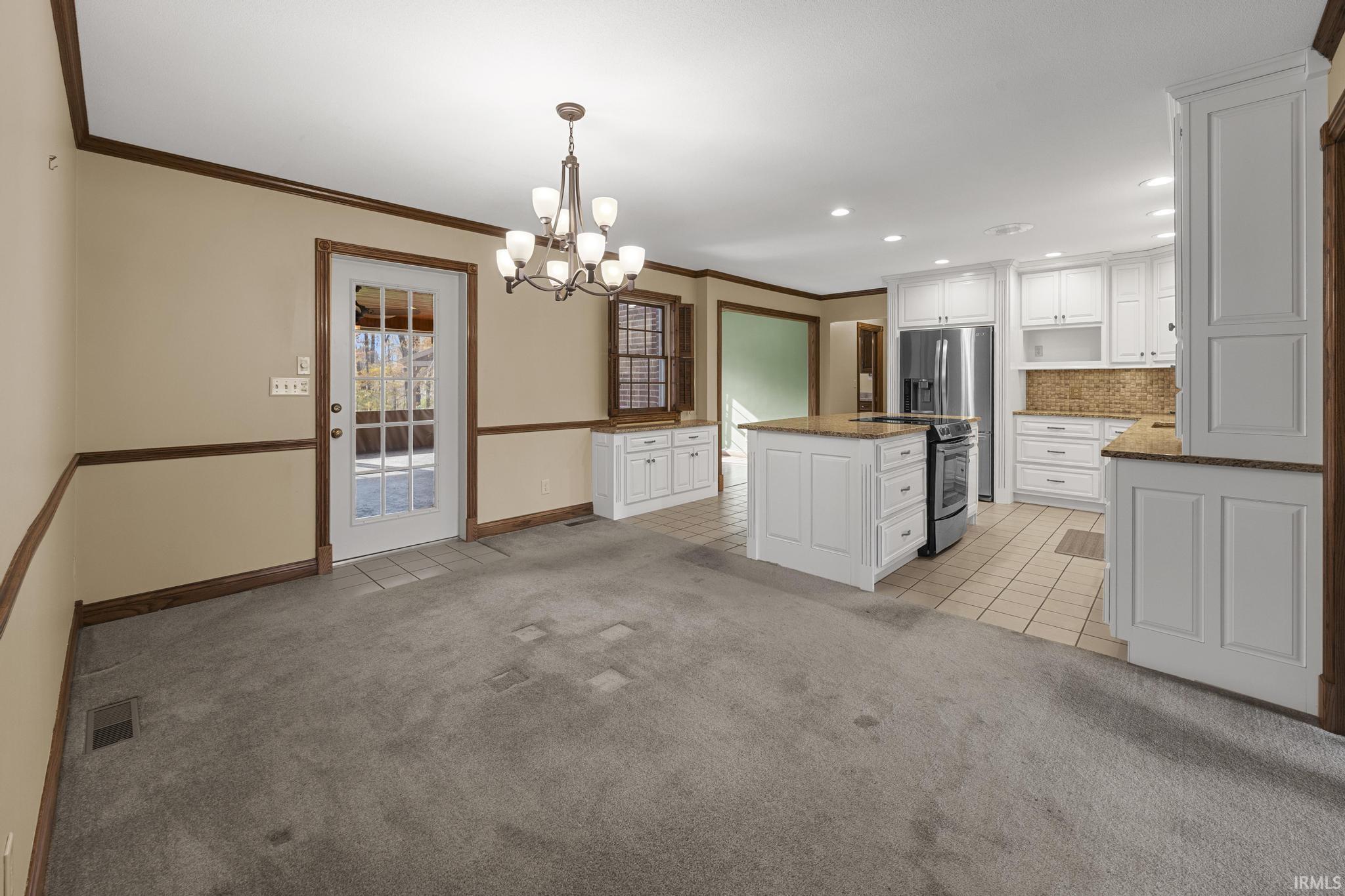 425 West Schuetter Road Jasper, IN 47546 - Photo 8 of 36