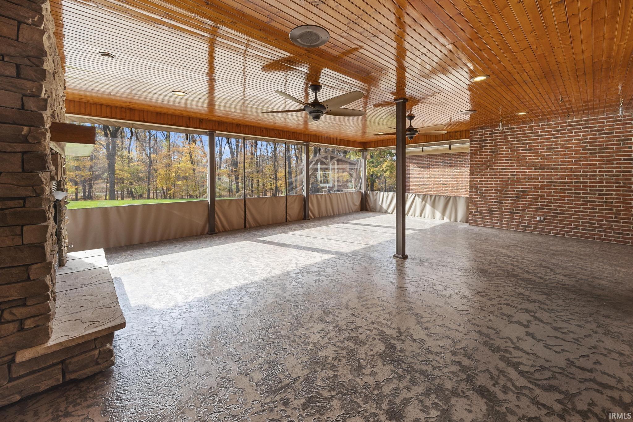 425 West Schuetter Road Jasper, IN 47546 - Photo 10 of 36